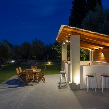 Villa Artemis Nikiana Luaran gambar