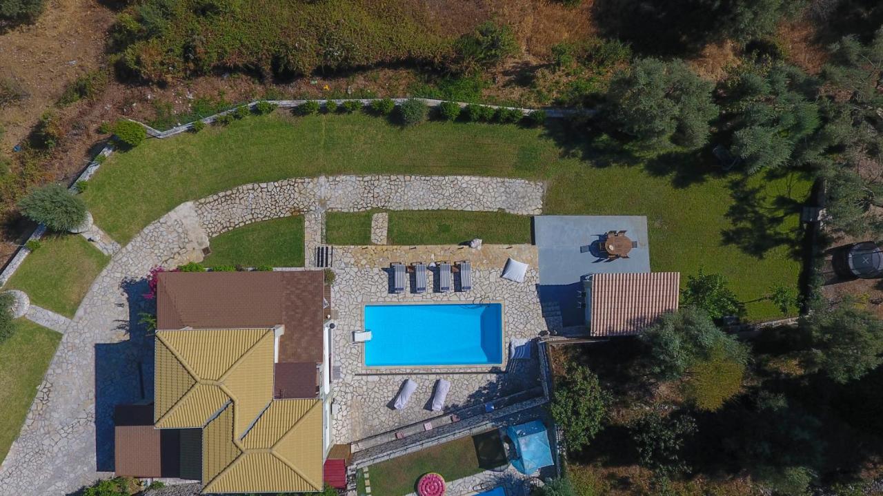 Villa Artemis Nikiana Luaran gambar